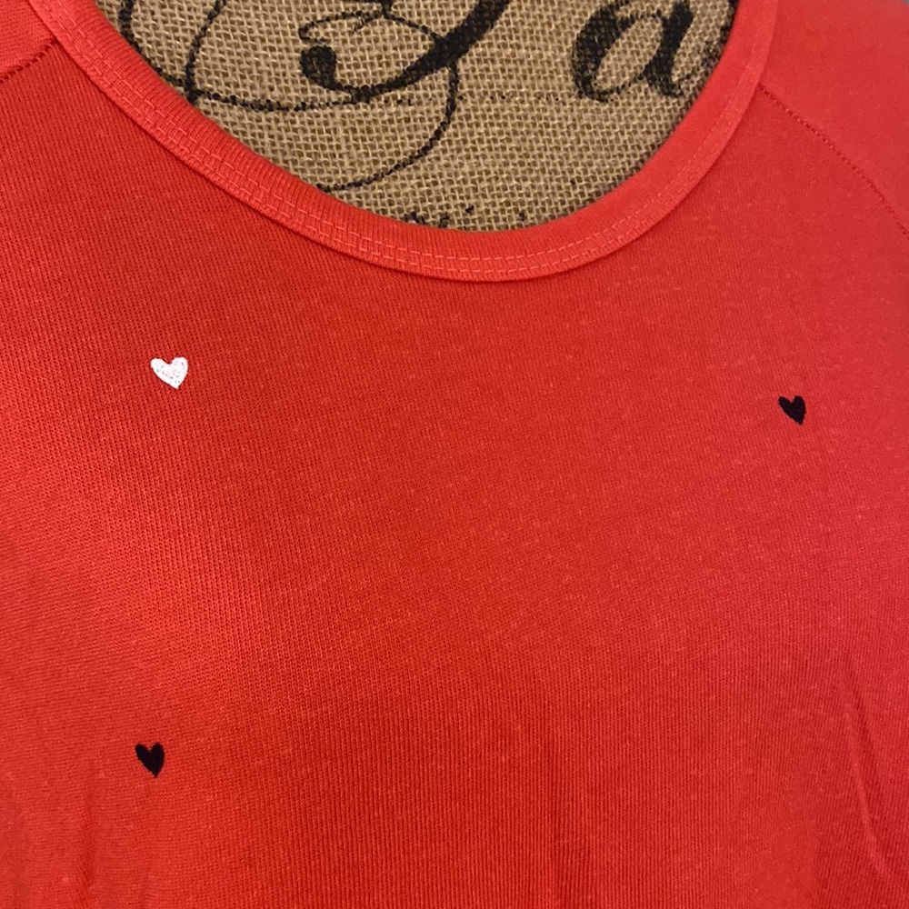 NWT Sundry Hearts Crewneck - Picture 3 of 10